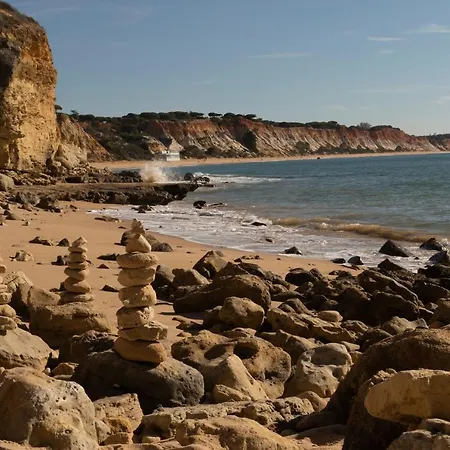 Olhos Do Mar Албуфейра